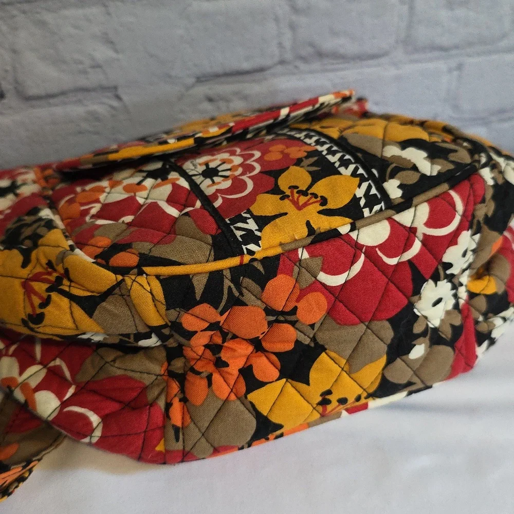 Vera Bradley retired "Bittersweet" pattern Clare crossbody bag - Picture 8 of 12